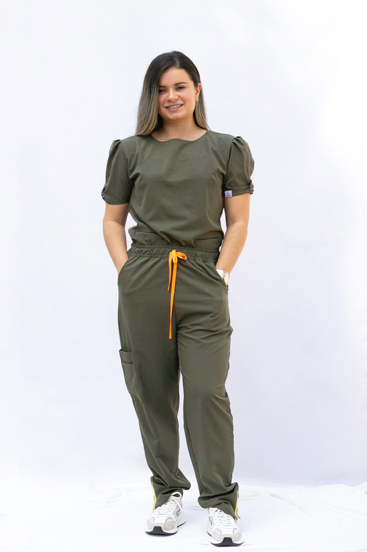 Uniforme Antifluido Alma (Verde)
