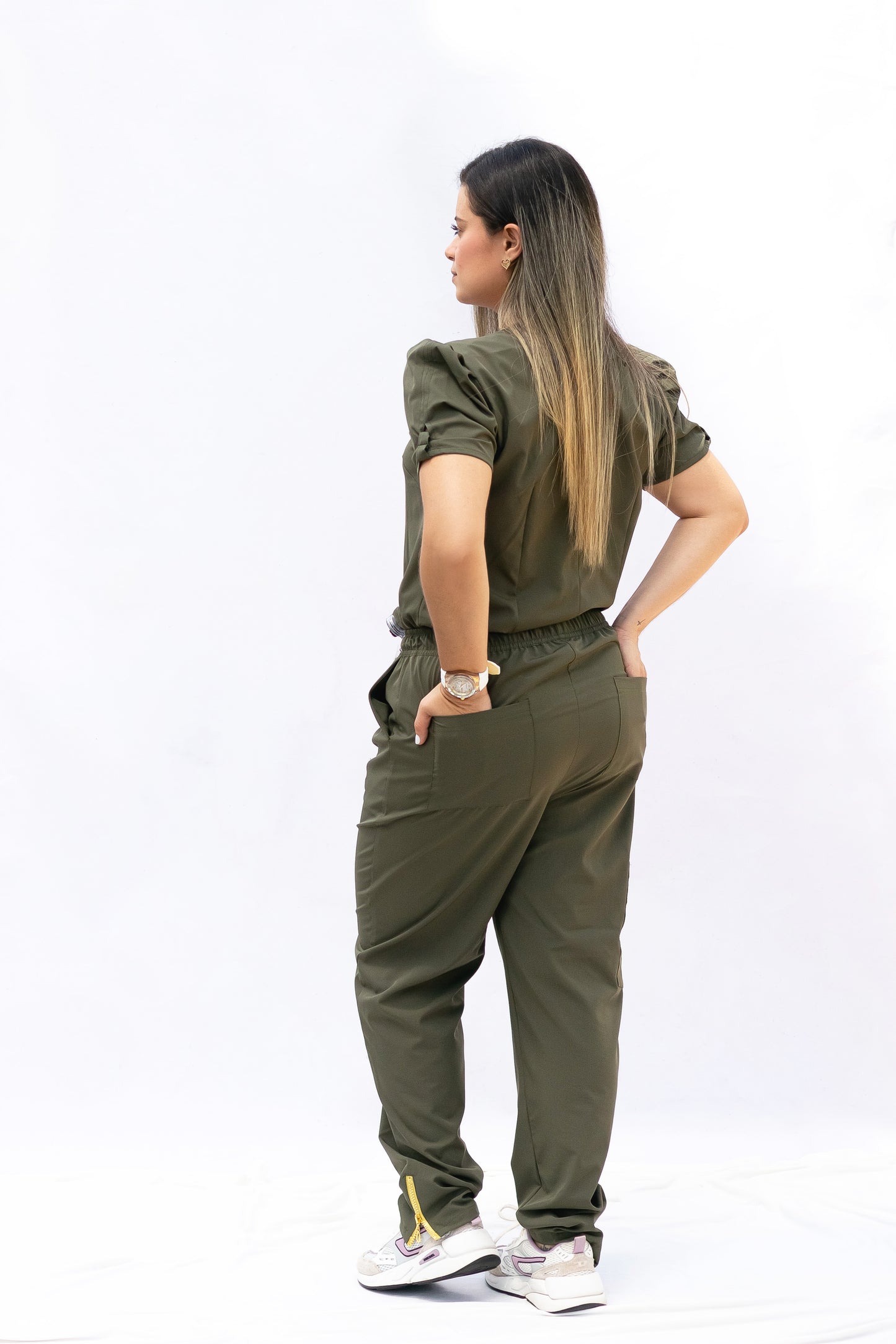 Uniforme Antifluido Alma (Verde)